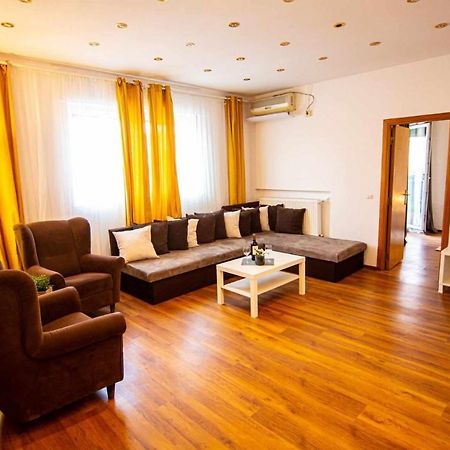 Apartment With Panoramic Terrace In City Center بوخارست المظهر الخارجي الصورة